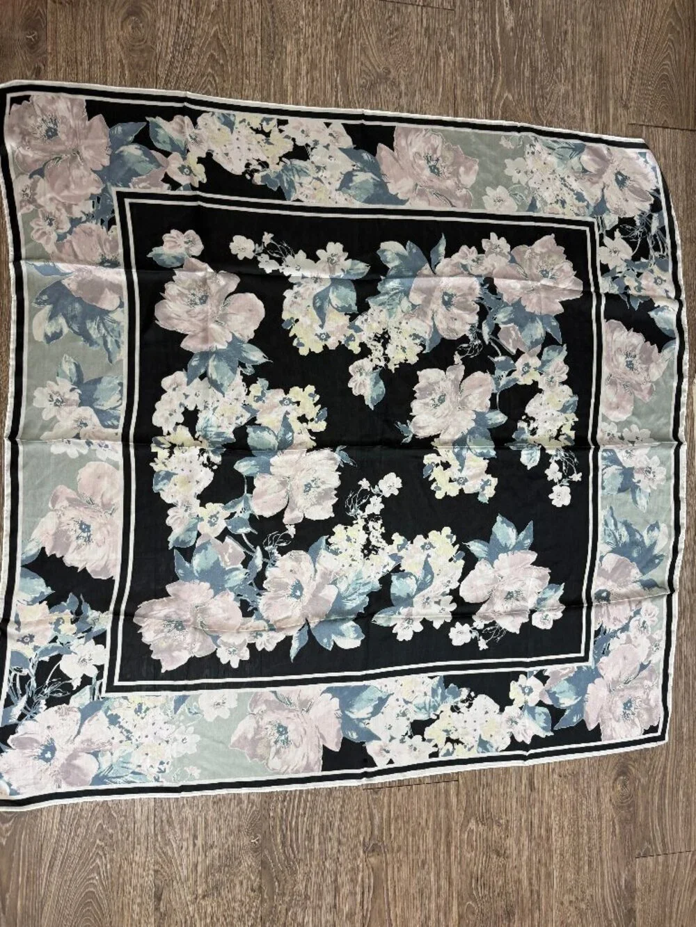 NWOT Large Silk Floral Black & White Scarf  42